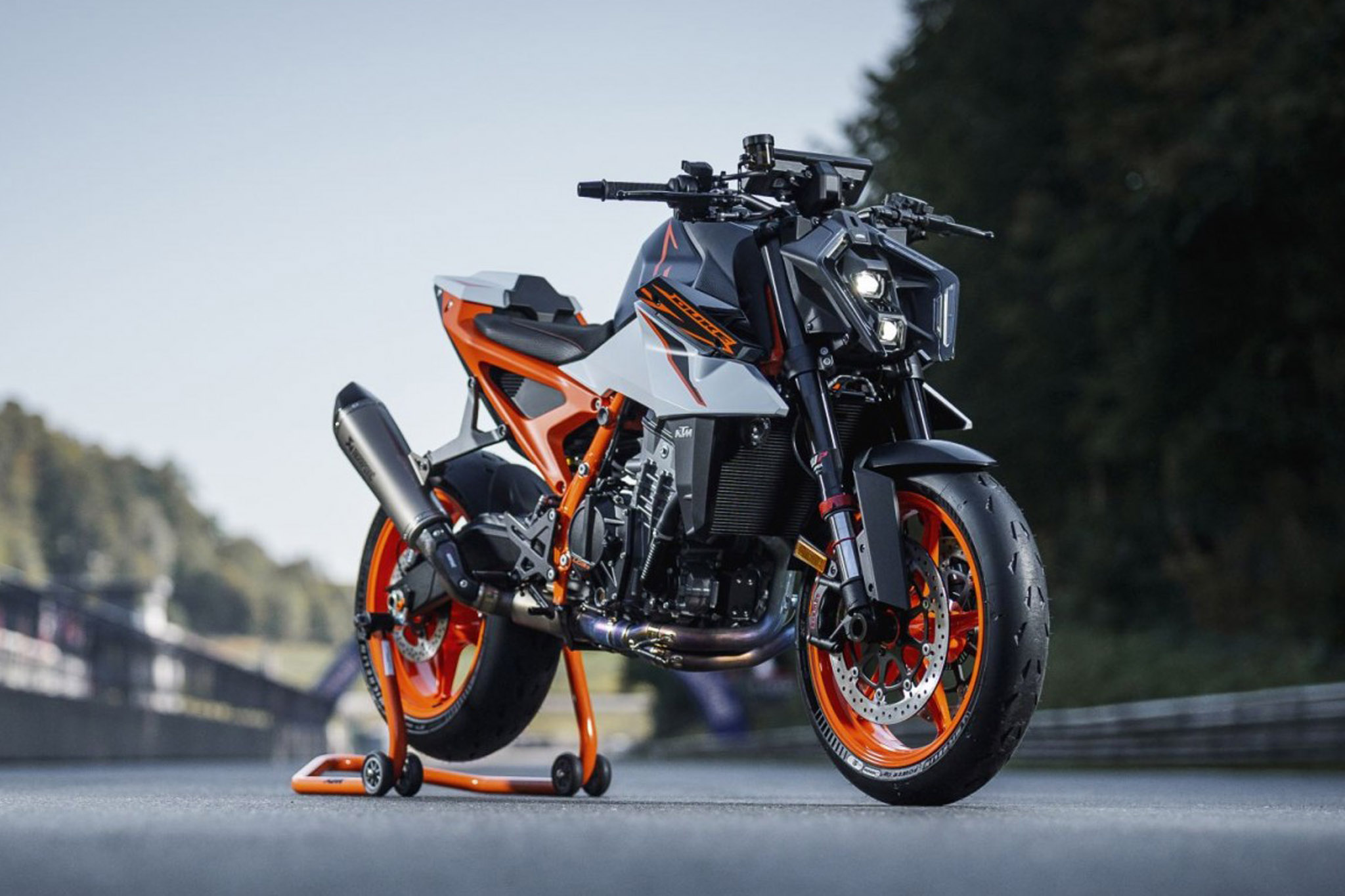 KTM 990 Duke R 2025